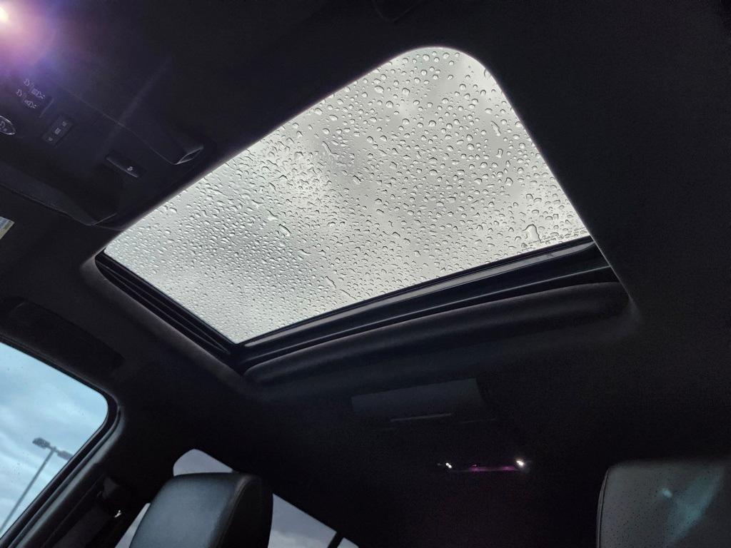 used 2018 Cadillac Escalade ESV car, priced at $35,953