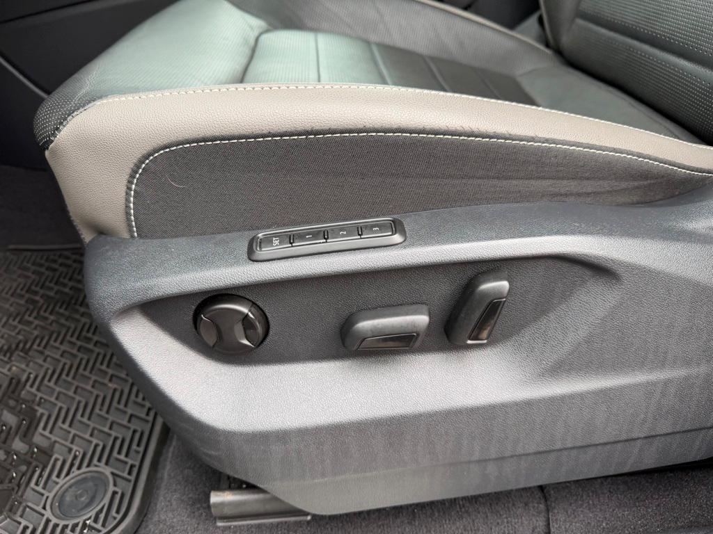 used 2021 Volkswagen Atlas car, priced at $29,992