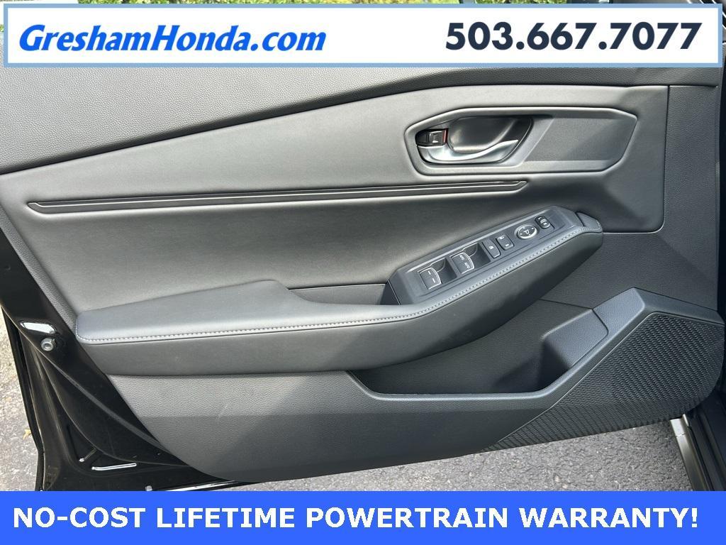 new 2025 Honda Accord Hybrid car