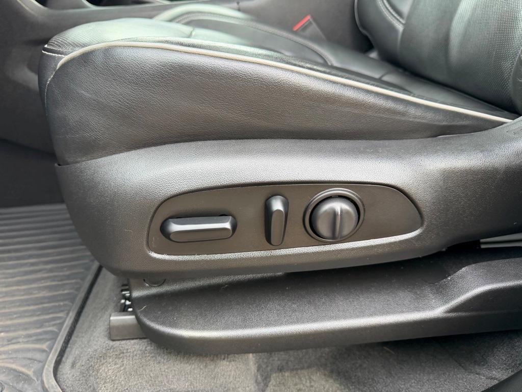 used 2019 Chevrolet Traverse car, priced at $28,982