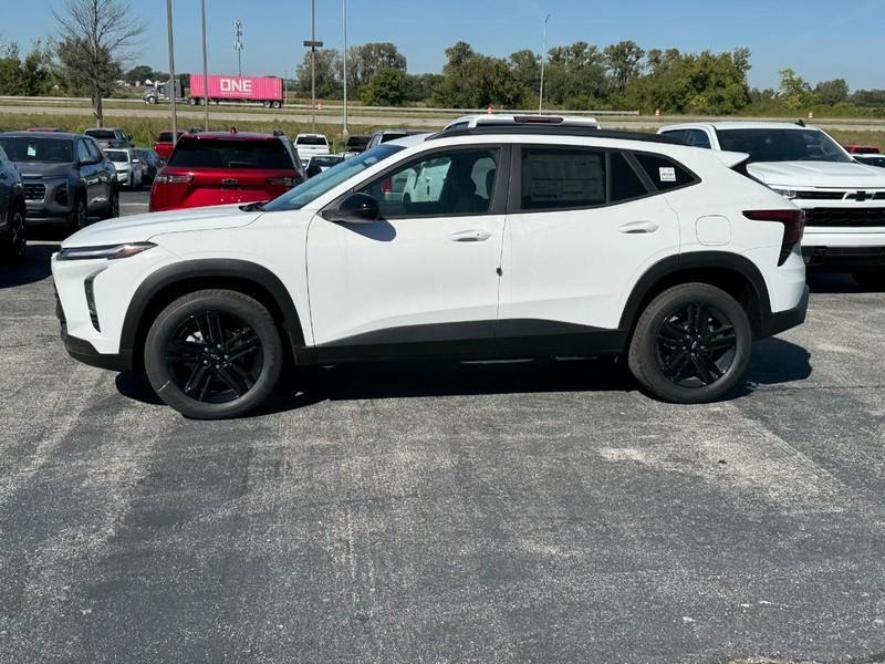 new 2025 Chevrolet Trax car, priced at $25,501