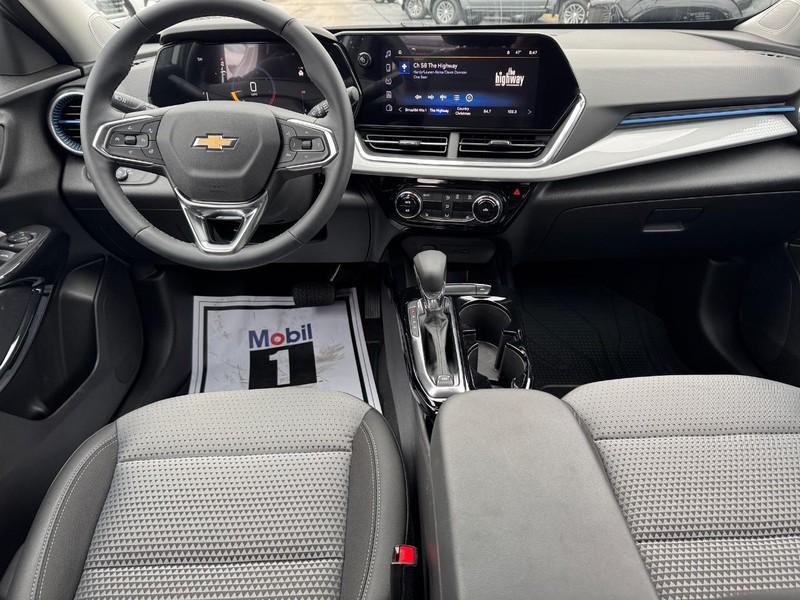 new 2025 Chevrolet Trax car, priced at $23,525