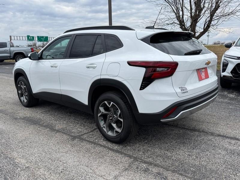 new 2025 Chevrolet Trax car, priced at $23,525