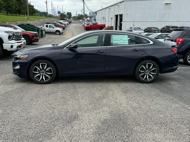 new 2025 Chevrolet Malibu car, priced at $26,070