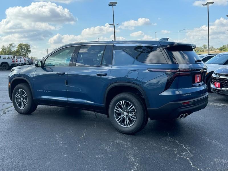 new 2024 Chevrolet Traverse car, priced at $36,495