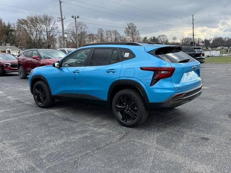 new 2025 Chevrolet Trax car, priced at $25,693