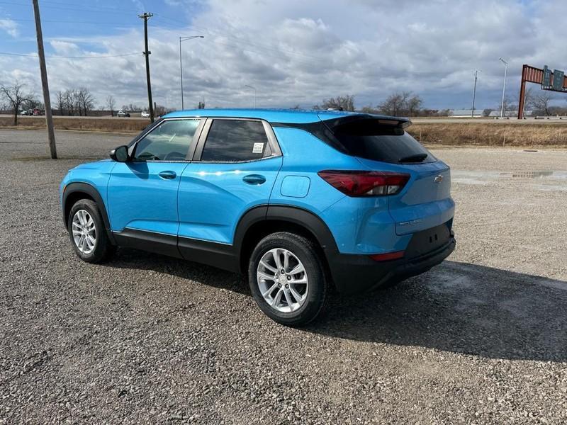 new 2025 Chevrolet TrailBlazer car, priced at $24,670