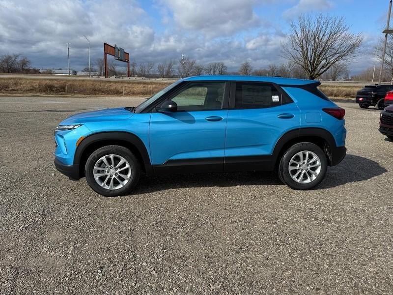 new 2025 Chevrolet TrailBlazer car, priced at $24,670