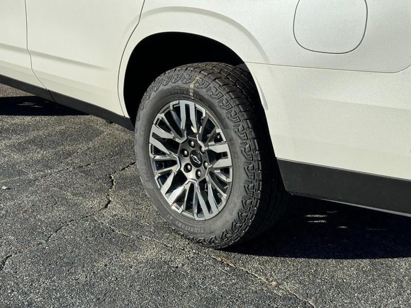 new 2025 Chevrolet Tahoe car, priced at $76,095