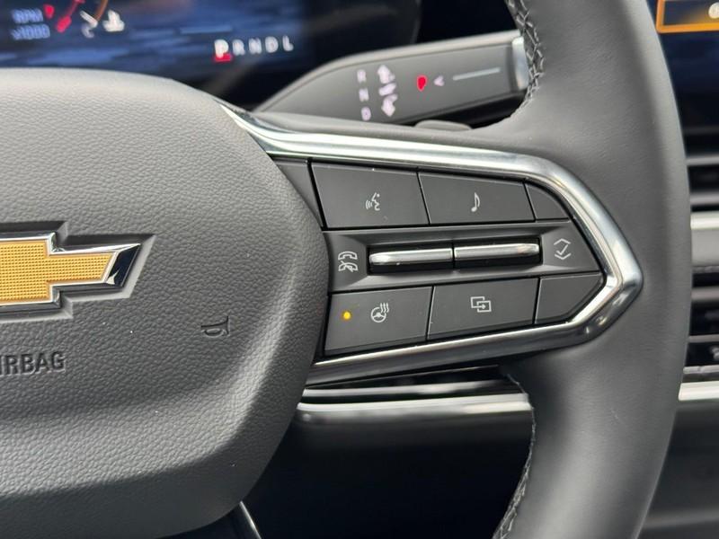 new 2025 Chevrolet Equinox car, priced at $32,075