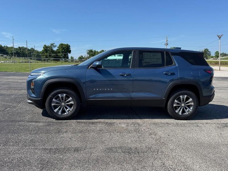 new 2026 Chevrolet Equinox car, priced at $29,640
