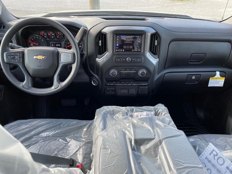 new 2024 Chevrolet Silverado 1500 car, priced at $45,055