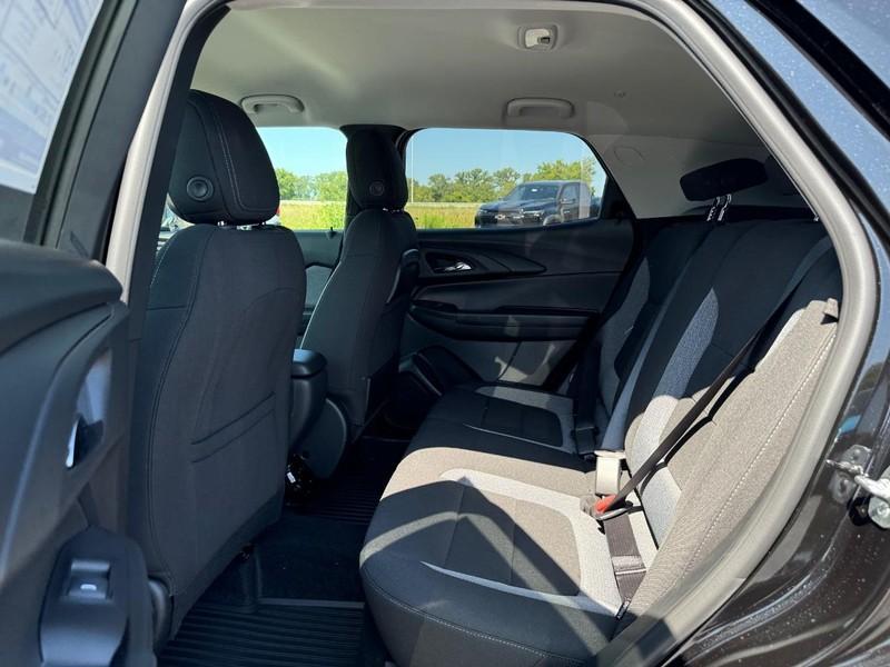 new 2025 Chevrolet TrailBlazer car, priced at $28,260