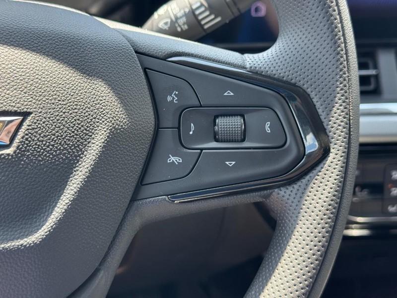 new 2025 Chevrolet Trax car, priced at $23,455