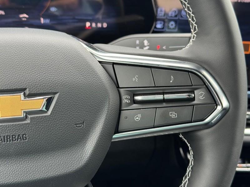 new 2025 Chevrolet Equinox EV car, priced at $40,090