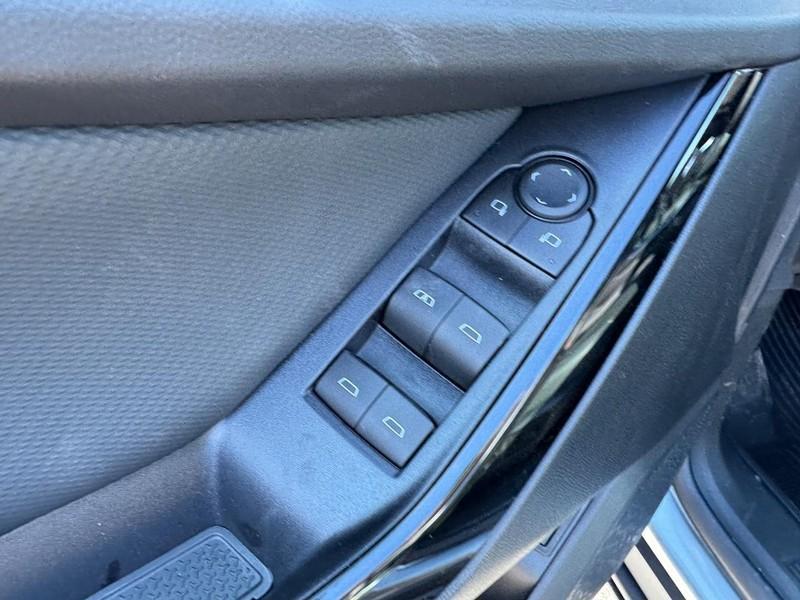 new 2026 Chevrolet Equinox car, priced at $29,680