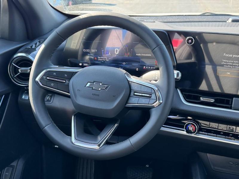 new 2026 Chevrolet Equinox car, priced at $29,680