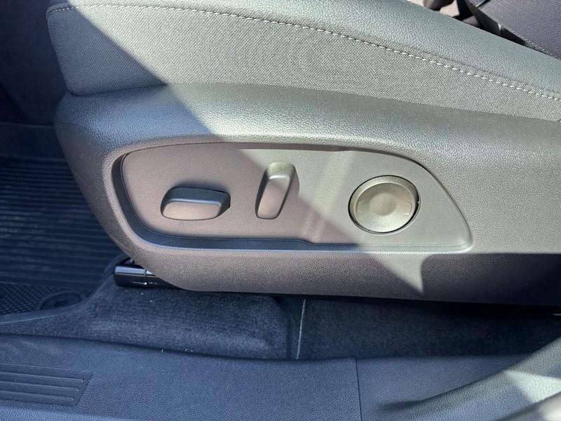 new 2026 Chevrolet Equinox car, priced at $29,680