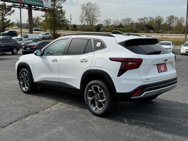 new 2025 Chevrolet Trax car, priced at $24,153