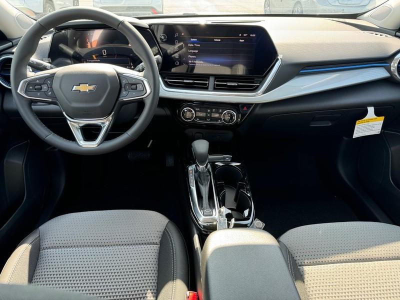 new 2025 Chevrolet Trax car, priced at $24,340