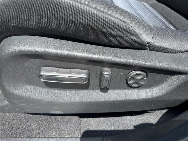 used 2021 Honda CR-V car, priced at $26,000