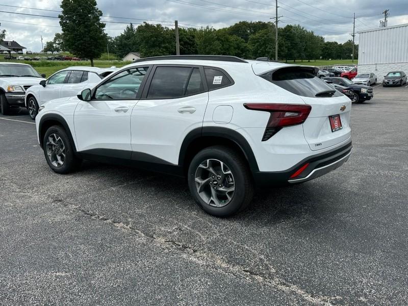 new 2025 Chevrolet Trax car, priced at $24,340