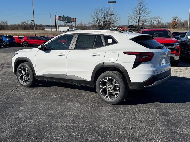 new 2025 Chevrolet Trax car, priced at $24,080