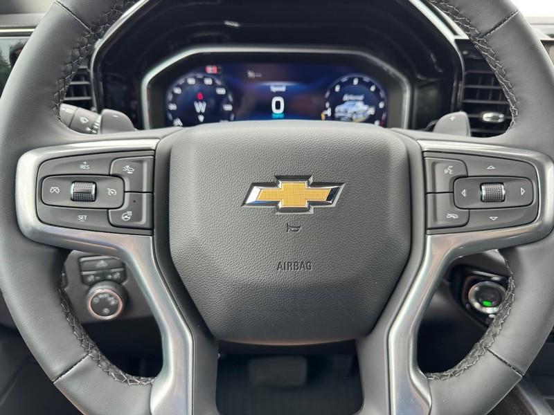 new 2025 Chevrolet Silverado 1500 car, priced at $52,218