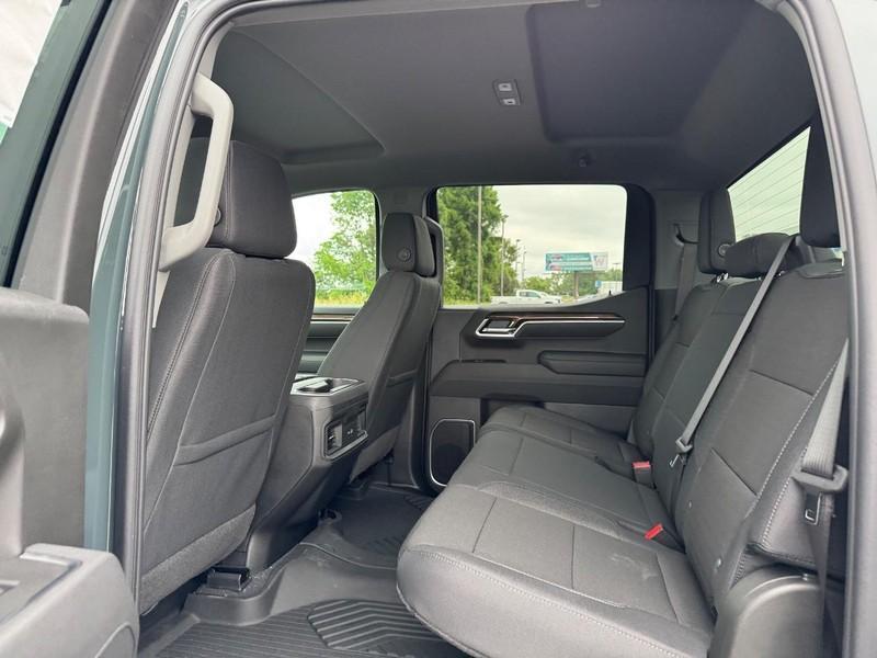 new 2025 Chevrolet Silverado 1500 car, priced at $52,218
