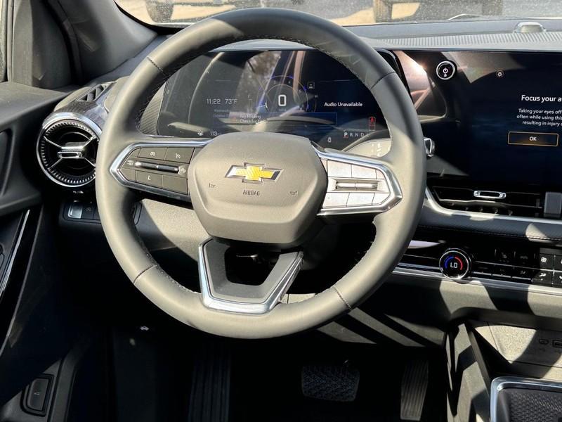 new 2025 Chevrolet Equinox car, priced at $30,825