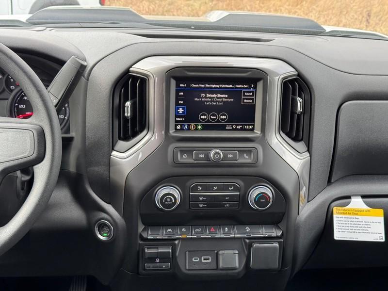 new 2025 Chevrolet Silverado 1500 car, priced at $51,070