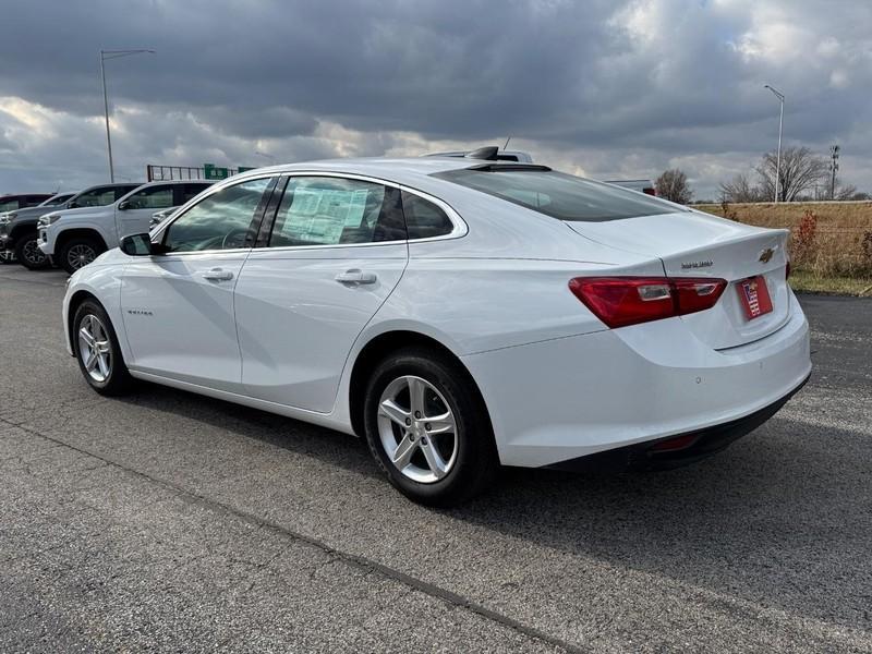 new 2025 Chevrolet Malibu car, priced at $24,570