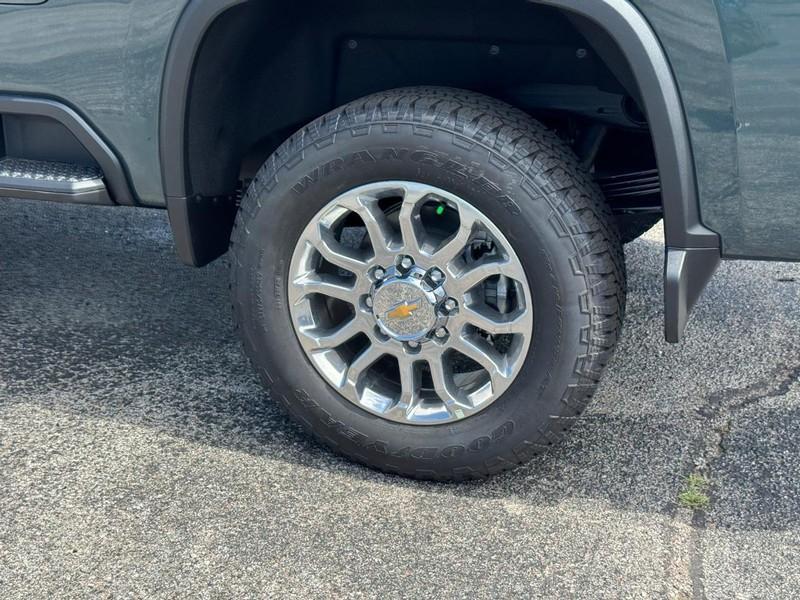 new 2025 Chevrolet Silverado 2500 car, priced at $63,205