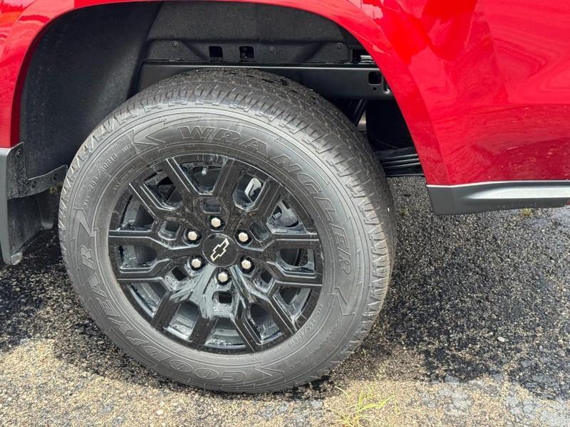 new 2025 Chevrolet Colorado car, priced at $38,454