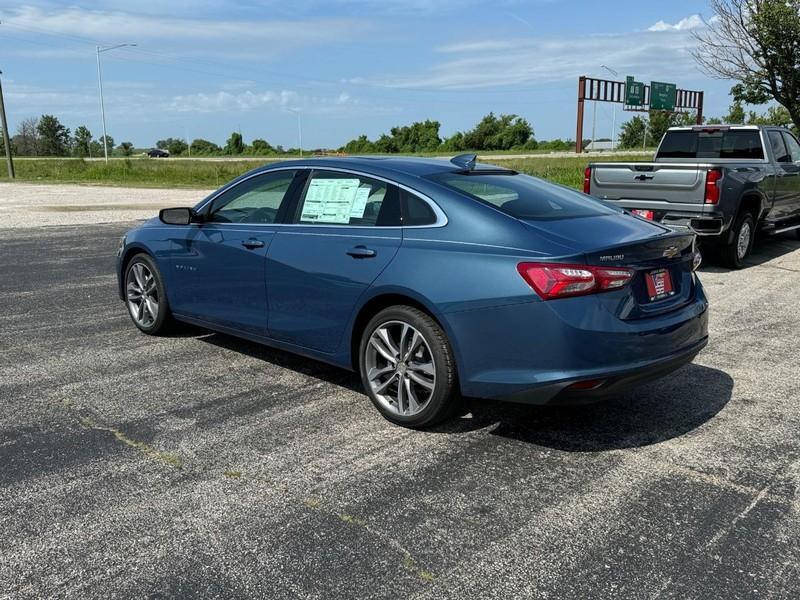 new 2025 Chevrolet Malibu car, priced at $32,590