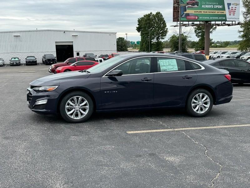 new 2025 Chevrolet Malibu car, priced at $27,720