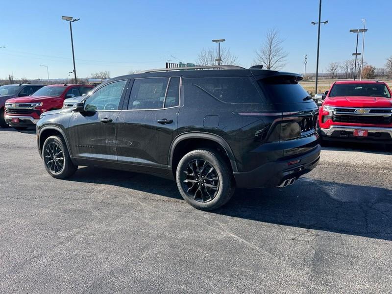 new 2025 Chevrolet Traverse car, priced at $46,205