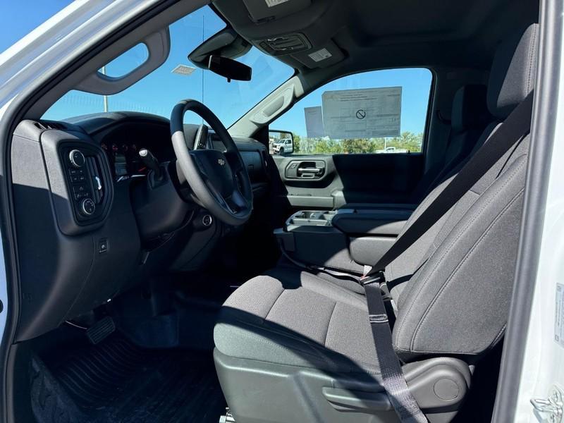 new 2025 Chevrolet Silverado 1500 car, priced at $41,525