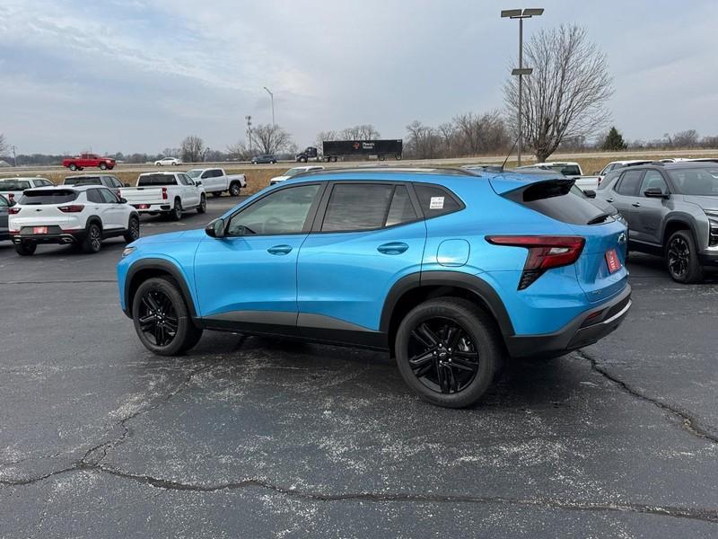 new 2025 Chevrolet Trax car, priced at $25,680