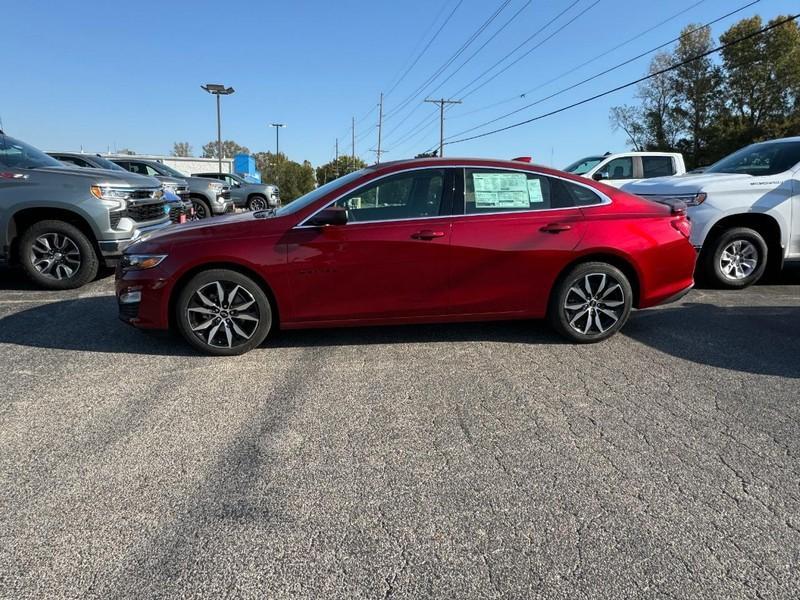 new 2025 Chevrolet Malibu car, priced at $26,815