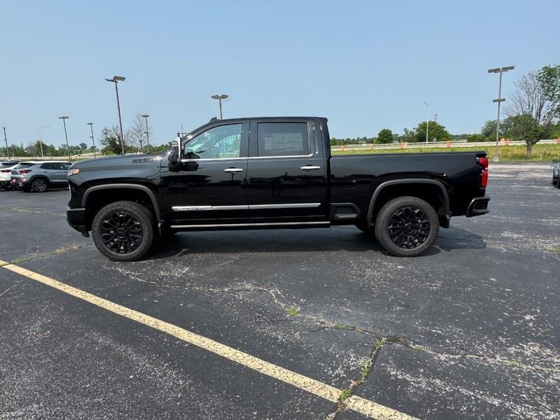 new 2025 Chevrolet Silverado 2500 car, priced at $75,500