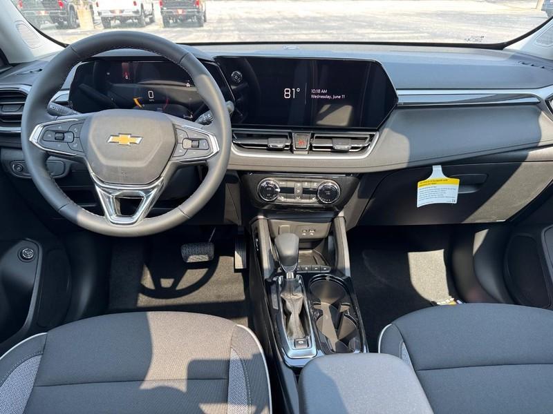 new 2025 Chevrolet TrailBlazer car, priced at $28,665