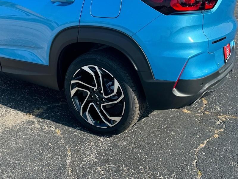 new 2025 Chevrolet TrailBlazer car, priced at $32,011