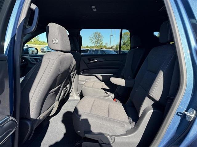used 2025 Chevrolet Traverse car, priced at $37,500