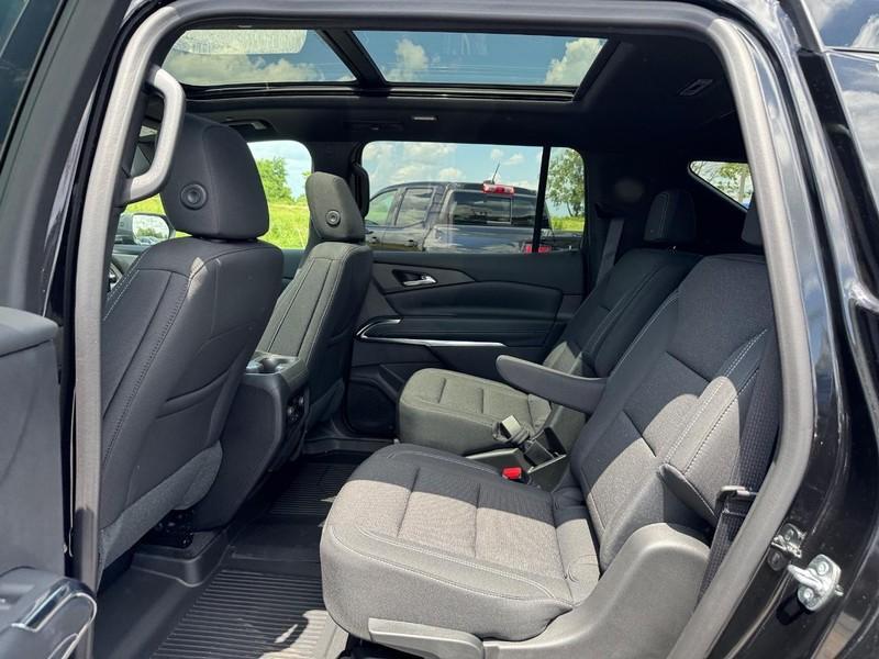 new 2025 Chevrolet Traverse car, priced at $43,355