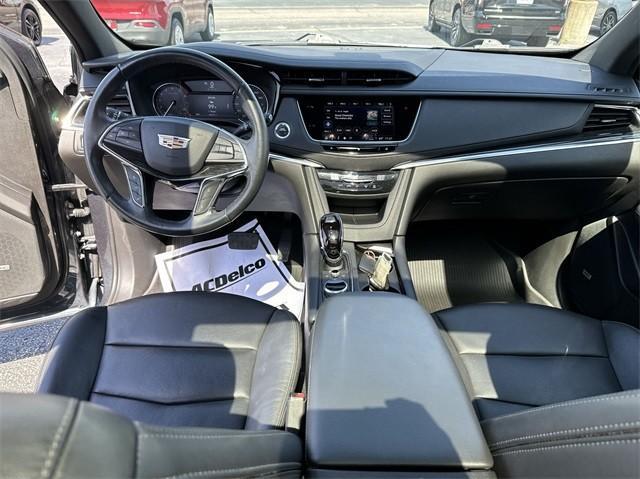 used 2021 Cadillac XT5 car, priced at $33,300