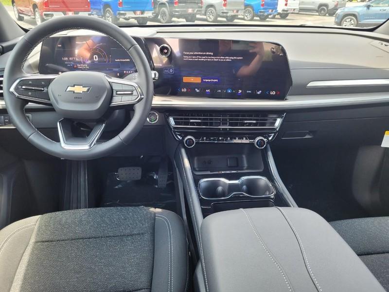 new 2025 Chevrolet Traverse car, priced at $40,490
