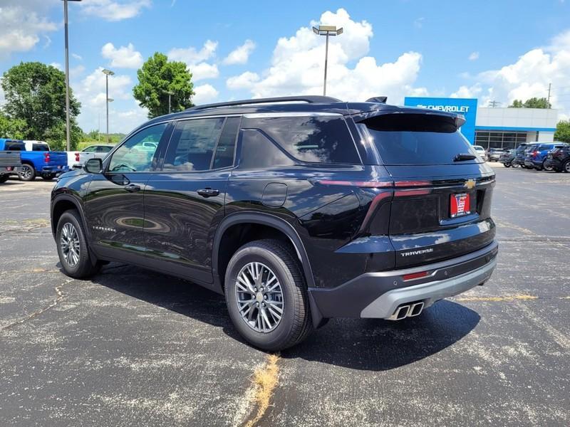 new 2025 Chevrolet Traverse car, priced at $40,490