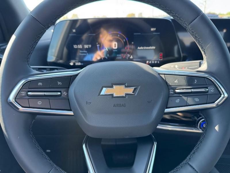 new 2026 Chevrolet Equinox car, priced at $28,370