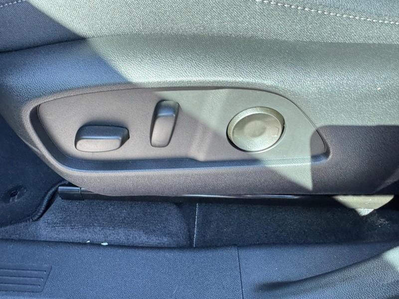 new 2026 Chevrolet Equinox car, priced at $28,370